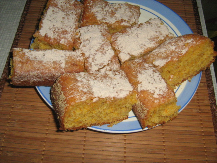 Морковный кекс на сметане с корицей