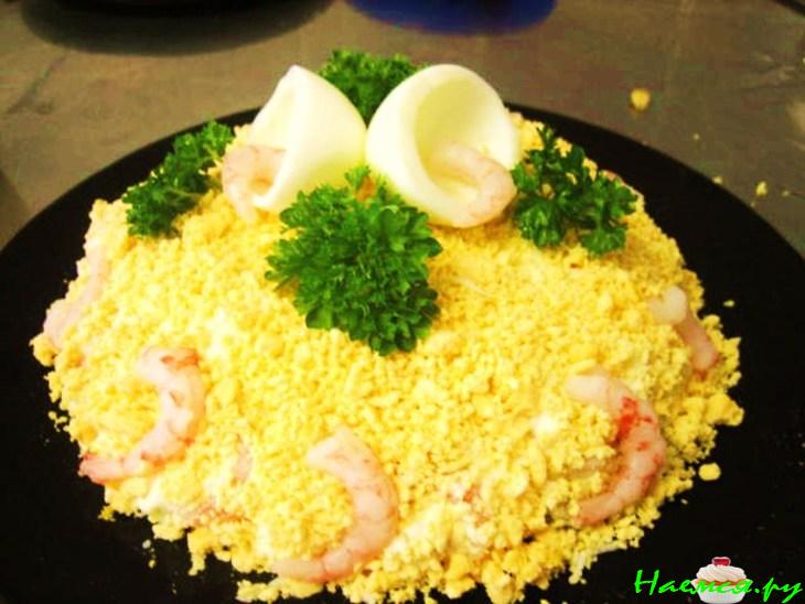 Салат нежный с креветками Салат нежный с креветками