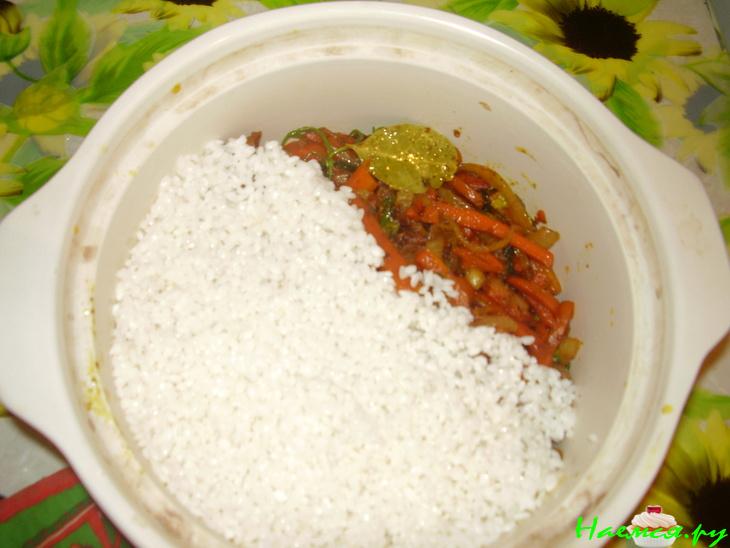 Плов в горшочке