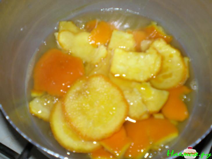 Фрукты с медом и белым вином