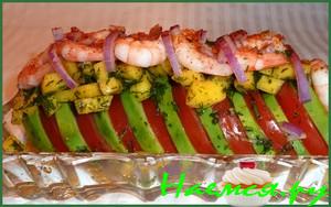 Салат с авокадо и креветками "Красавчик"