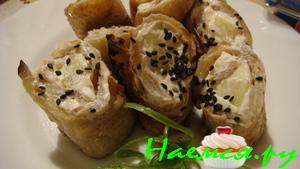 Рулетики из баклажан с мягким сыром