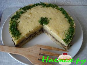 Картофельный торт с грибами и сыром