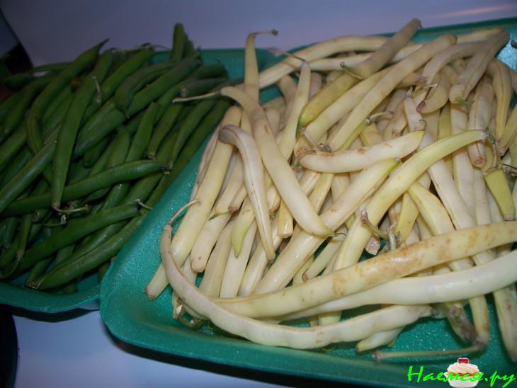 Фасоль стручковая с вяленым мясом и сыром !!!!