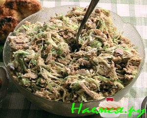 Салат из капусты с постной свининой Салат из капусты с постной свининой