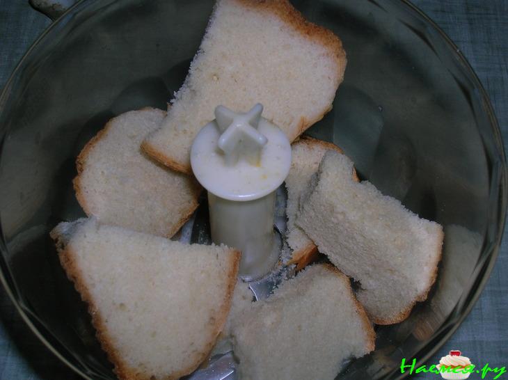 Рыба в ароматных хлебных крошках с пестрыми картофельными шариками