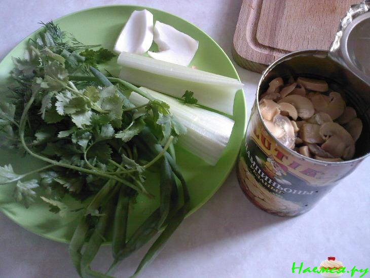 Щи из квашенной капусты с грибами