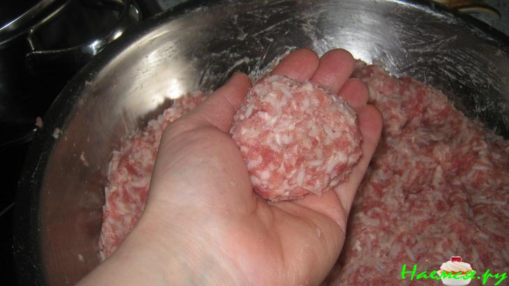 Тефтельки в овощном соусе