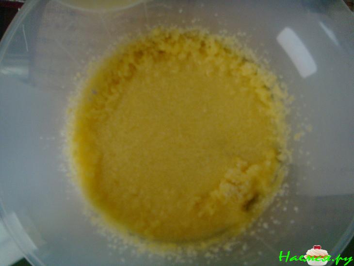 Твороженные пирожные с персиком