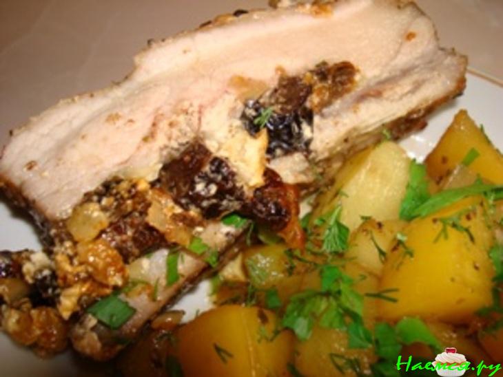 Ребрышки фаршированные с черносливом