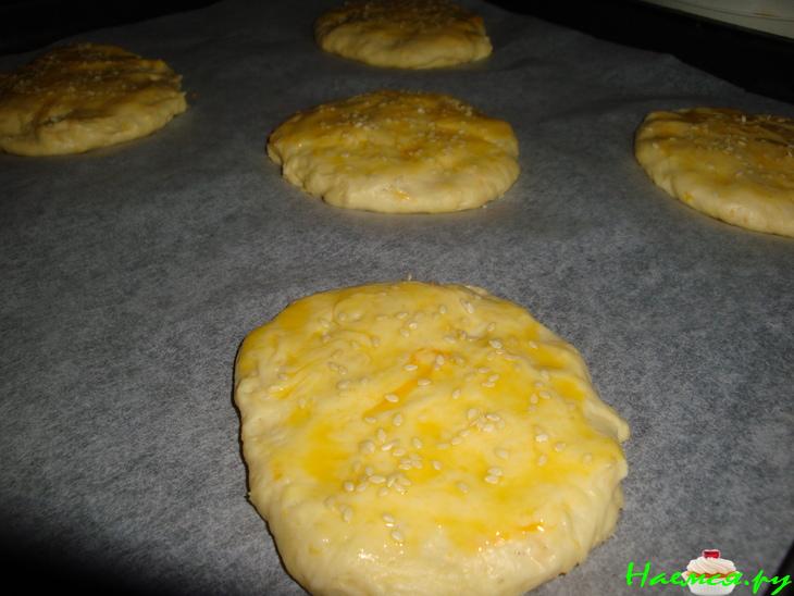 Булочка-пита с начинкой из фарша