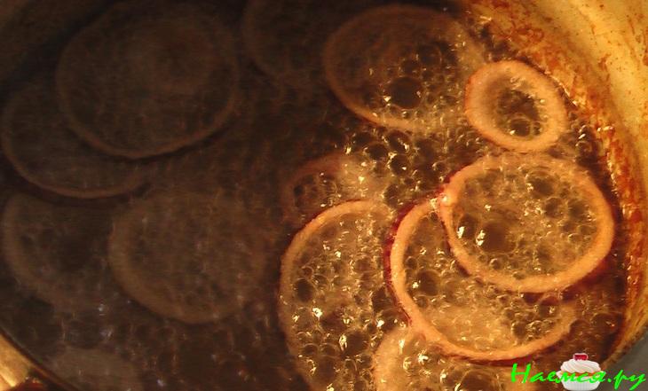 Салат с сельдереем и бужениной