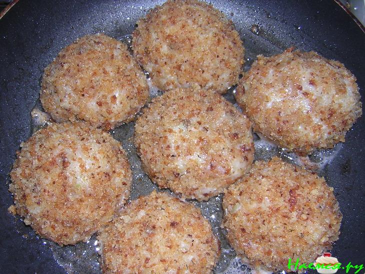 Котлеты из свинины по-казацки с капустой Котлеты из свинины по-казацки с капустой