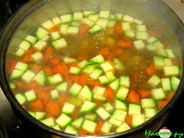 Лёгкий суп с манными таллерами