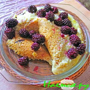 Пшеничная каша с ежевикой