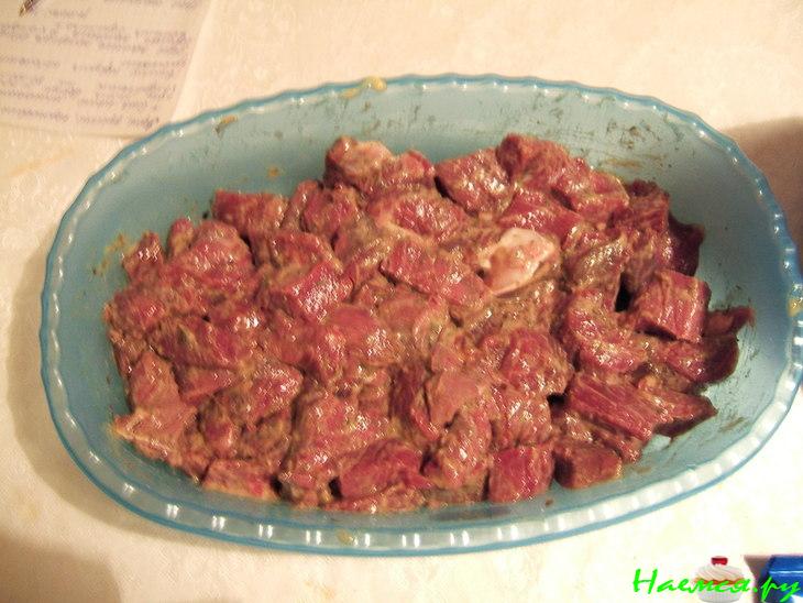 Просто мясо в маринаде с овощами