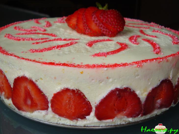 Торт с клубникой и белым шоколадом. Нежный Торт с клубникой и белым шоколадом. Нежный