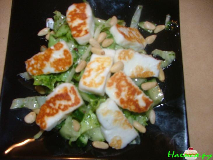 Изысканный салат из халлуми