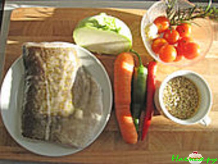 Треска с овощами и пряными травками