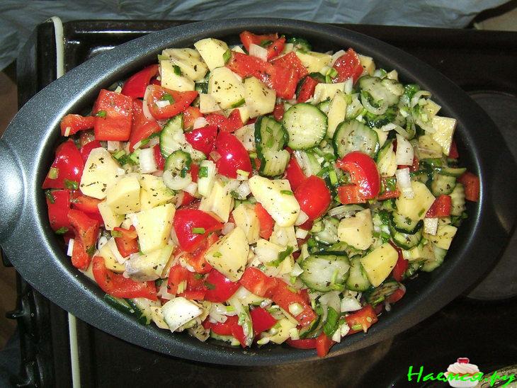 Просто мясо в маринаде с овощами