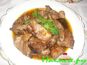 Кролик в красном вине