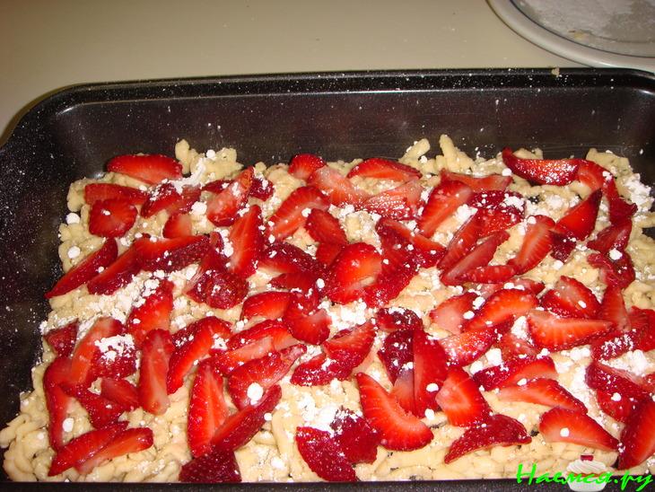 Пирожное 'Клубничка в какао'