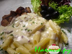 Паста пенне под соусом... Паста пенне под соусом...