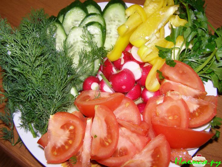 Салат овощной "Весенний" с лимоном Салат овощной "Весенний" с лимоном