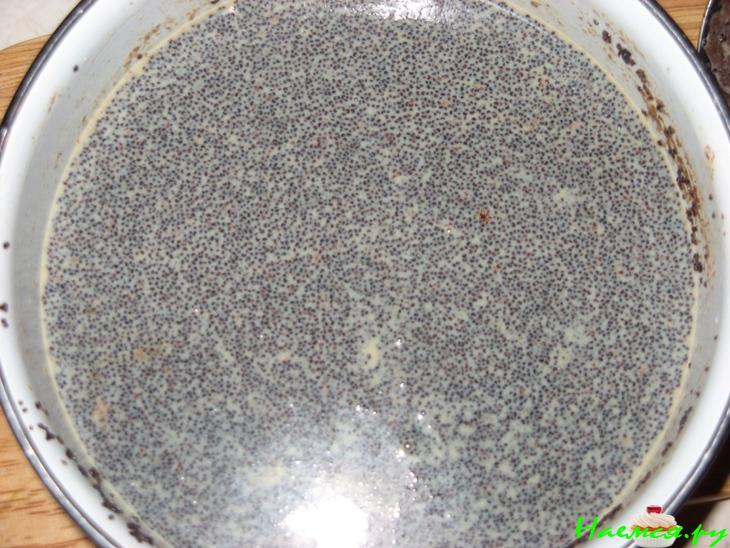 Рулет с маком и медом