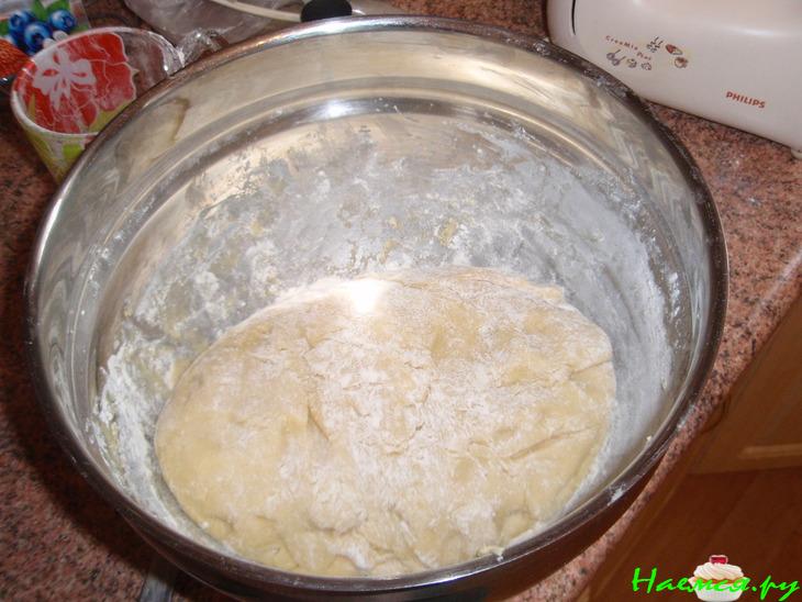 Медовый сметанник с ореховым вкусом