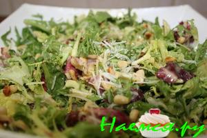 Салат с горчичным соусом