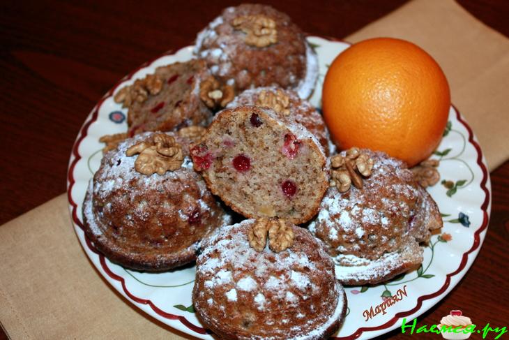Кексы с клюквой и орехами