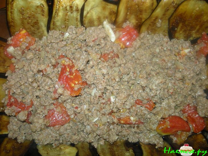 Мусака с фаршем и сыром