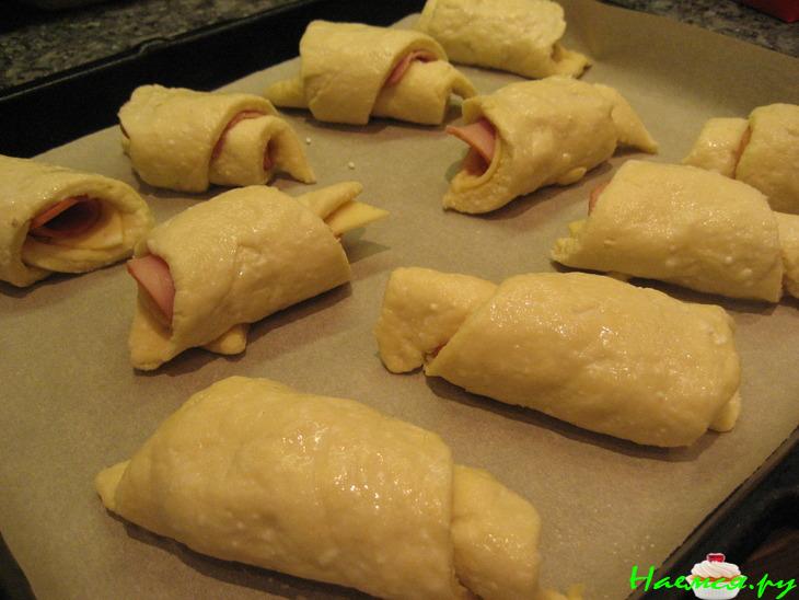 Рогалики с ветчиной и сыром Рогалики с ветчиной и сыром