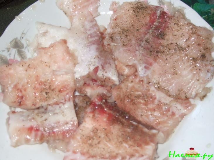 Рыбный 'торт' с черносливом