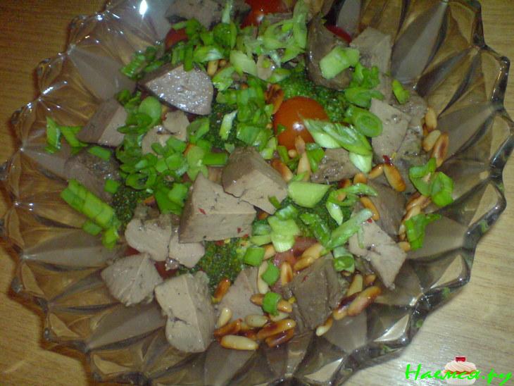 Салат из брокколи и птичьей печени Салат из брокколи и птичьей печени