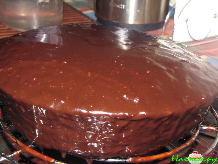 Шоколадный тортик с клюковкой, приготовленный в СВЧ Шоколадный тортик с клюковкой, приготовленный в СВЧ