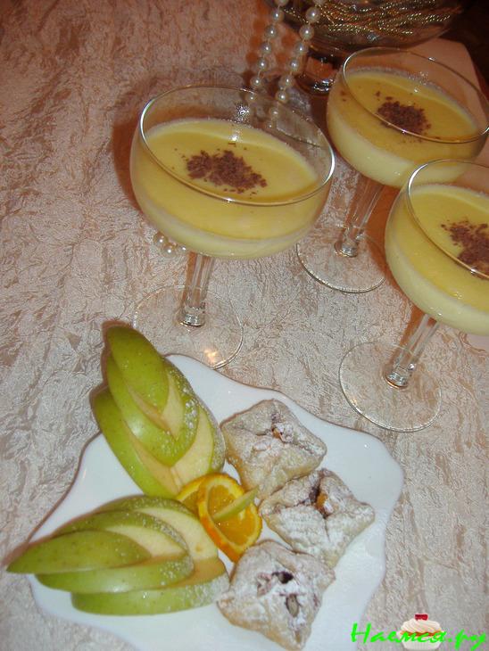 Ванильный крем с шоколадными пирожными