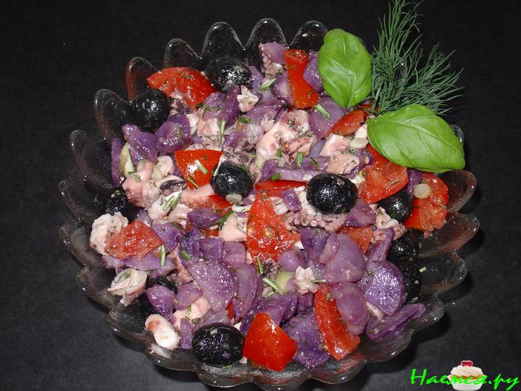 Салат из осьминога