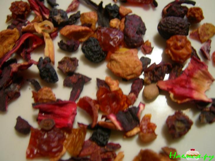 Рыба жареная во фруктово-ягодном маринаде