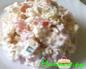 Салат простой с вермишелью