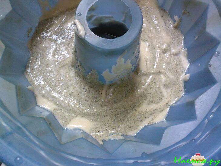 "Многовкусовой" пирог с ореховой начинкой