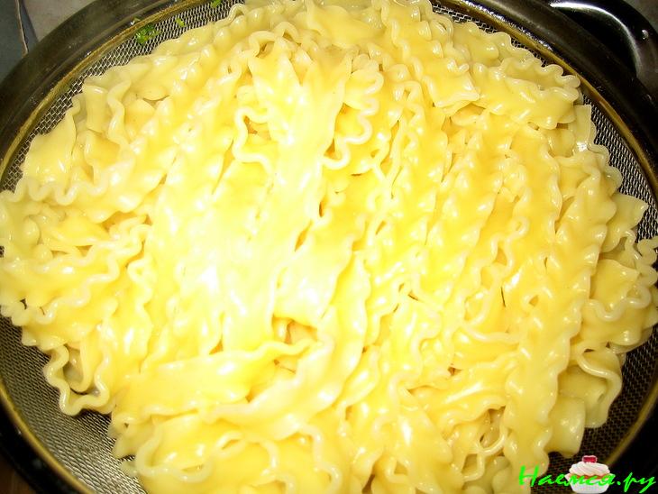 Паста 'Регинетте' с семгой и брокколи Паста 'Регинетте' с семгой и брокколи