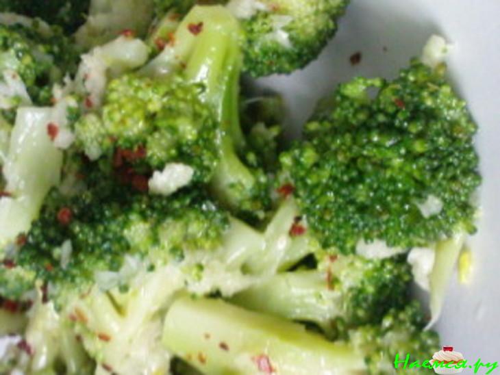 Салат из брокколи легкий и вкусный!