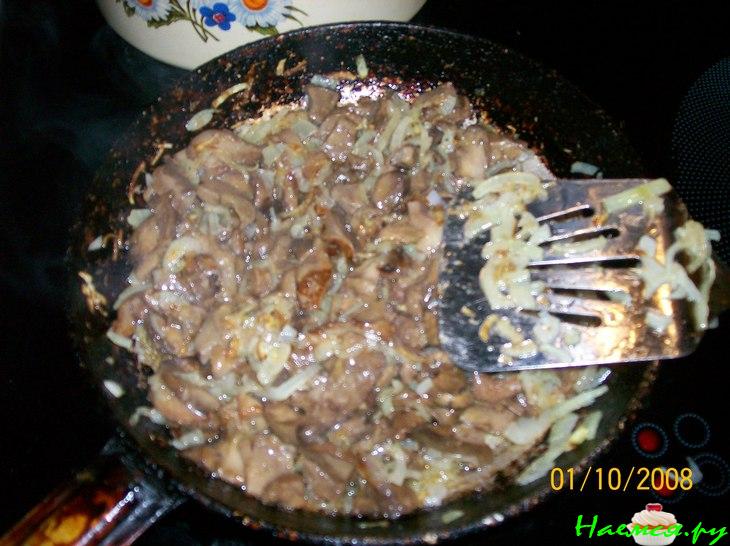 Грибной супчик с клецками и сыром