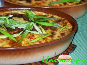 Мясная запеканка с фасолью под сырным соусом