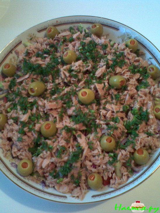 Легкий салатик с тунцом