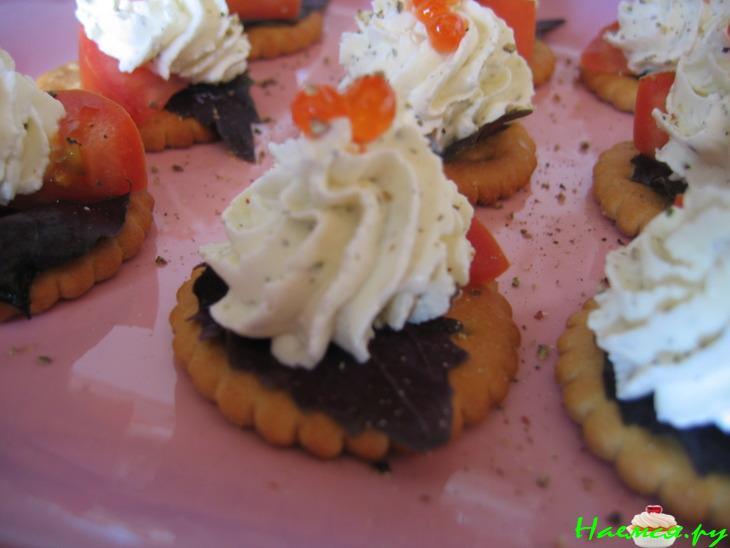 Сырные закусочные пироженки