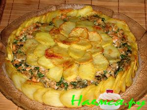 Картофельная шарлотка с сёмгой