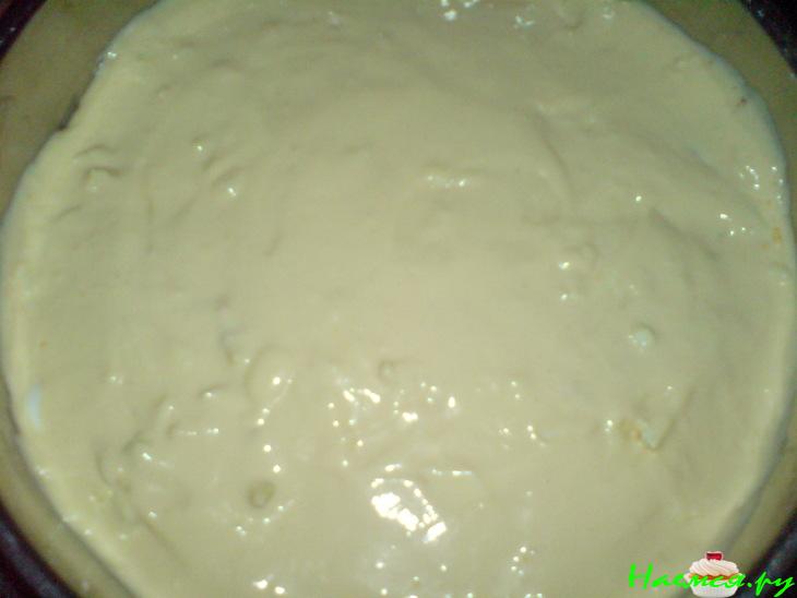 Пирог заливной с савойской капустой и яйцами